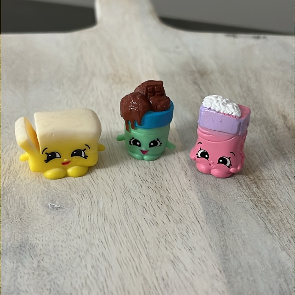 Shopkins Collectors Sets~Retired Shopkins- Figurines-Custom Set-Buy 3 Get 1 Free